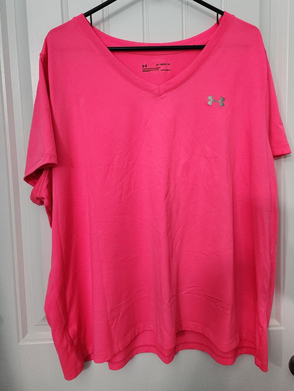 Under Armour Women's Hot Pink V-Neck Performance Tee, Size 2X